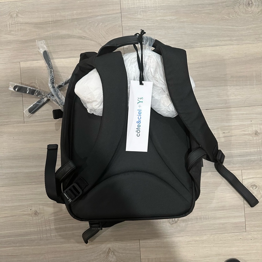 Brand new Cote & Ciel Isar Small Echo backpack. Never worn!
